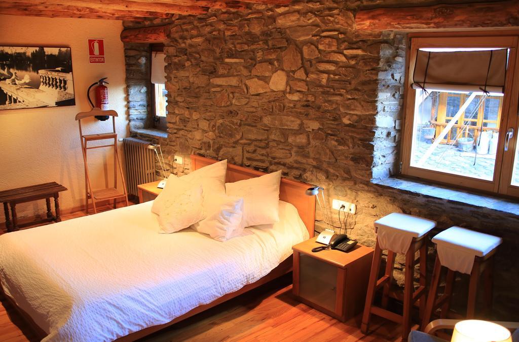 Hotel Can Borrell Meranges Εξωτερικό φωτογραφία
