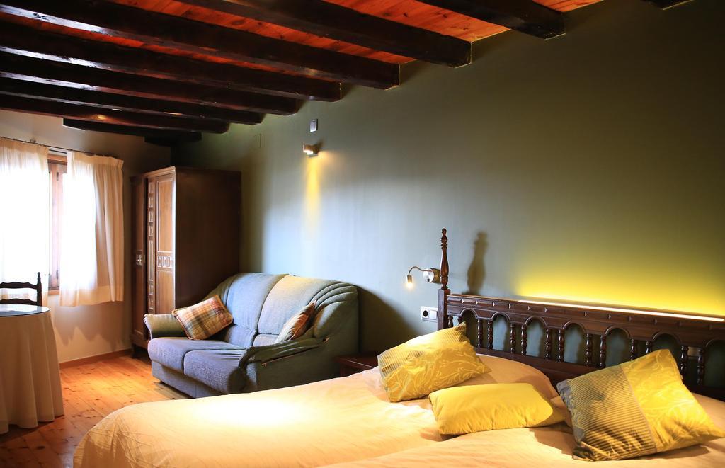 Hotel Can Borrell Meranges Εξωτερικό φωτογραφία